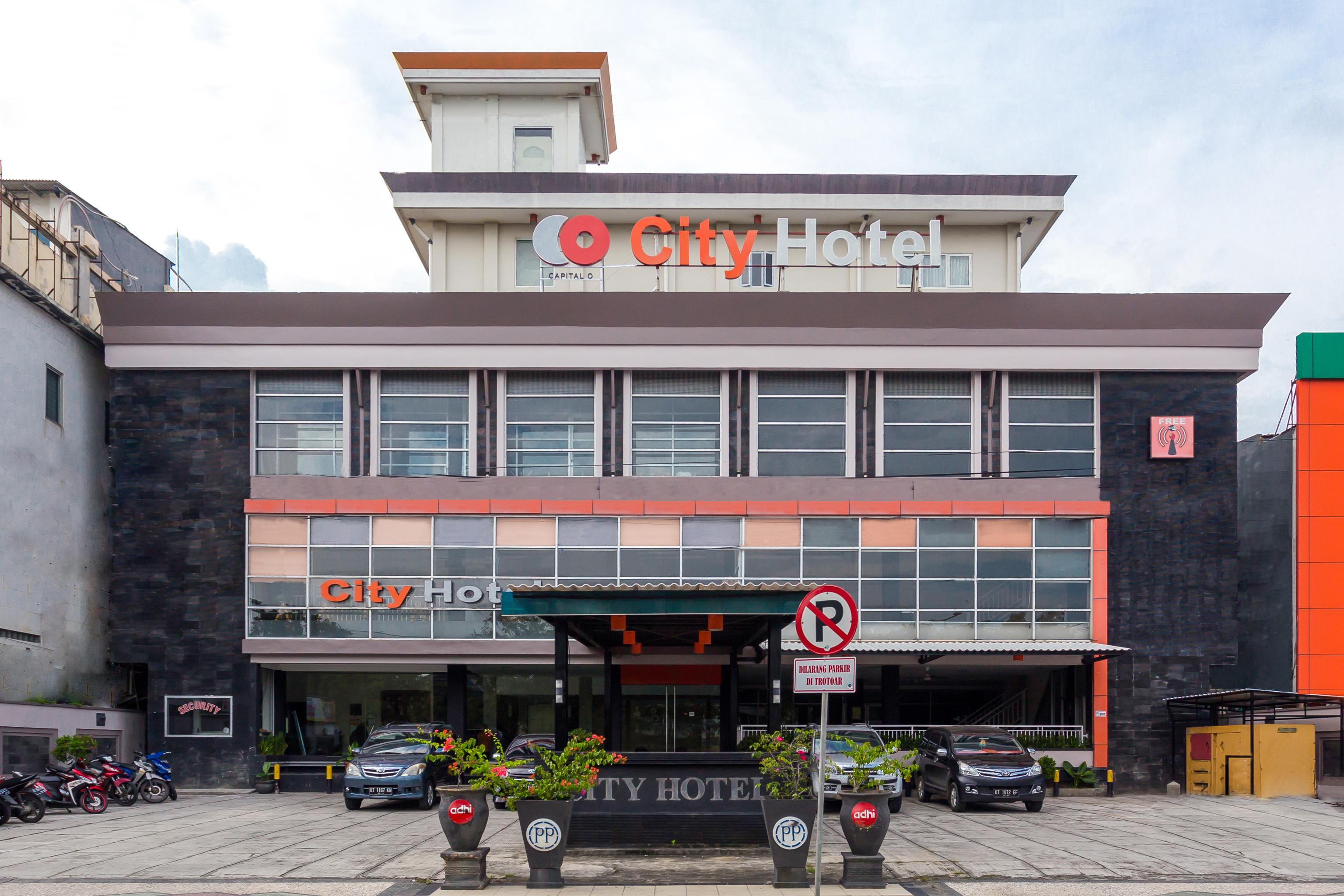 Capital O 769 City Hotel Баликпапан Экстерьер фото